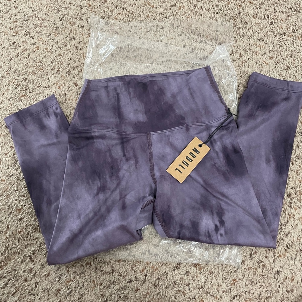 Women’s NOBULL Tie-Dye high rise matte tight 3/4 - Picture 3 of 4